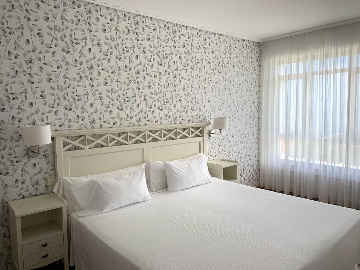 Hotel Playa De Los Locos Suances Exterior foto