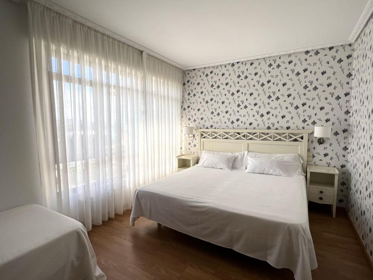 Hotel Playa De Los Locos Suances Exterior foto